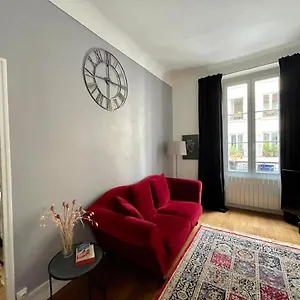 Maison De Cosy Canal Saint Martin Paris